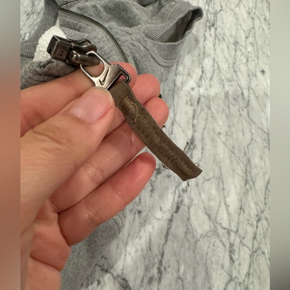 Nike grey vest - Picture 7 of 7